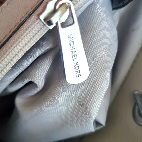 Handbag by Michael Kors 14Wx11L Strap 12L - Picture 16 of 16